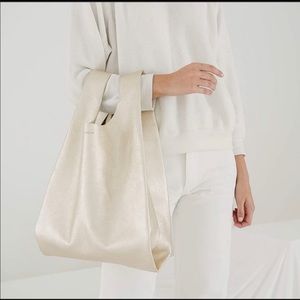NWT BAGGU Platinum Leather Tote (Medium)